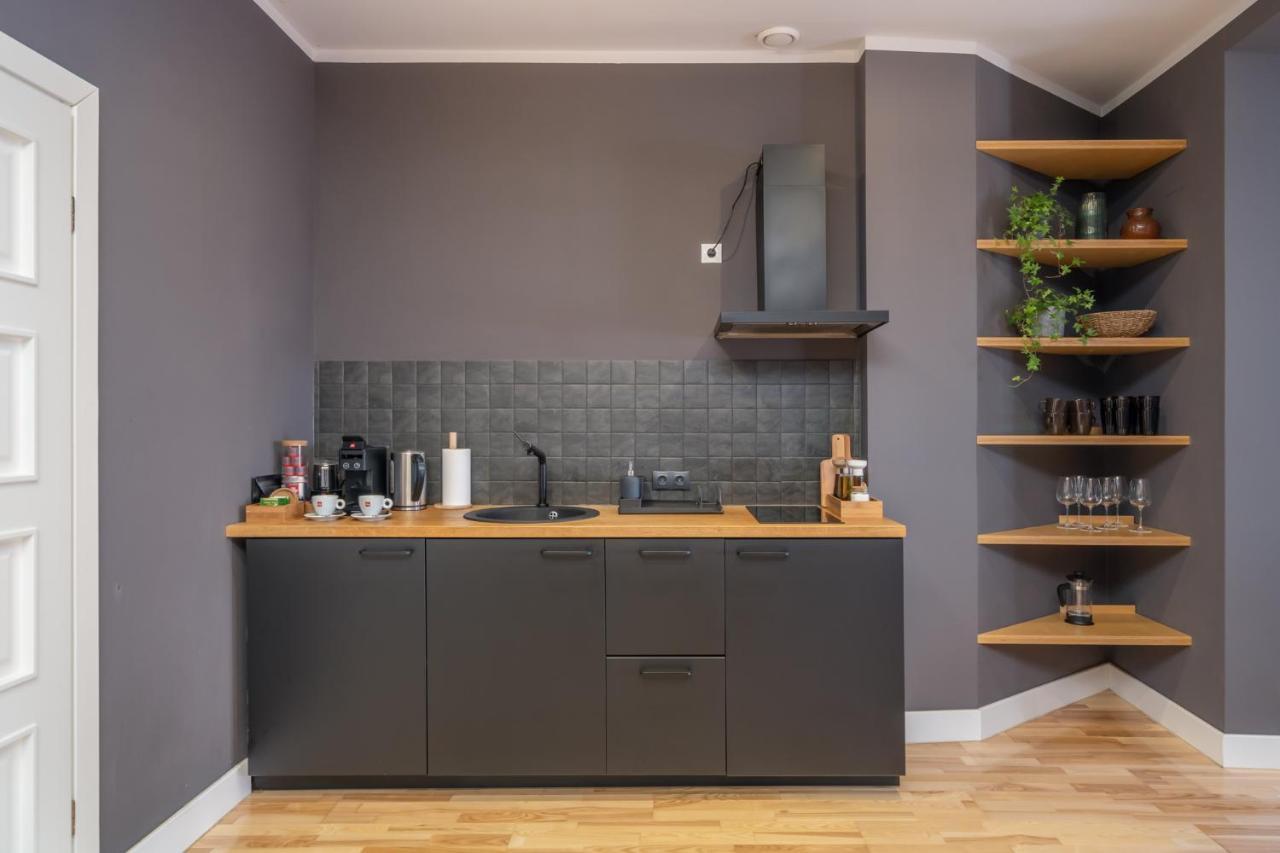 Romantic And Spacious Apartment In Riga Old Town Bagian luar foto